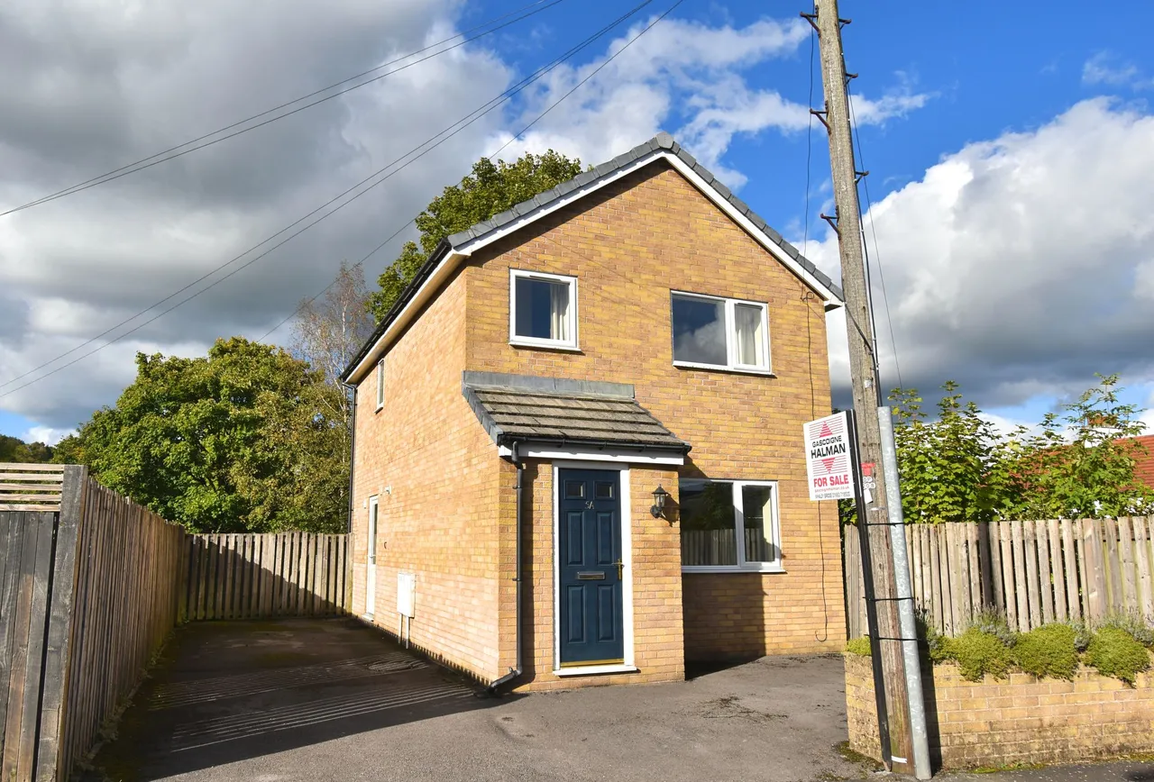 2 bed house for sale, Reddish Avenue, High Peak
