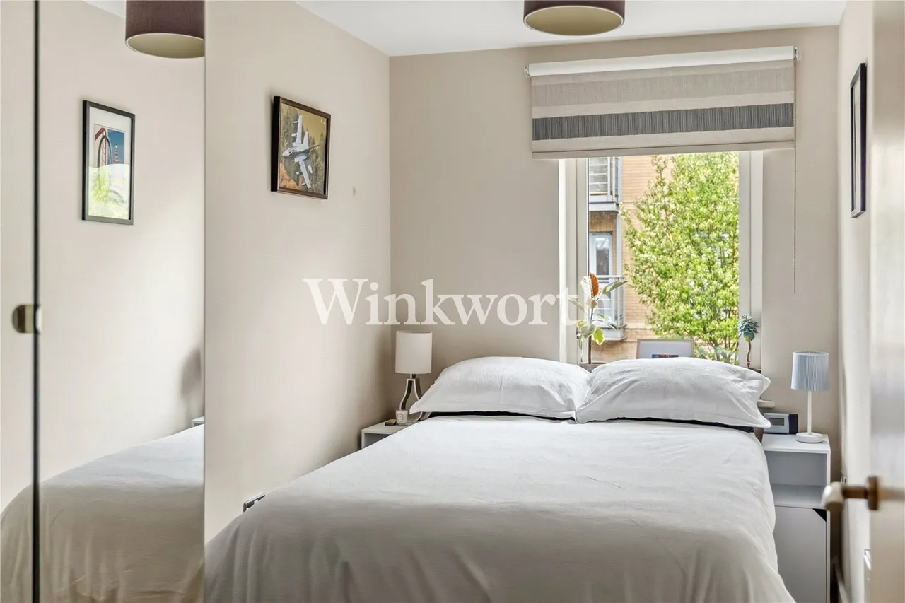 Princes Close, London, N4, photo 6