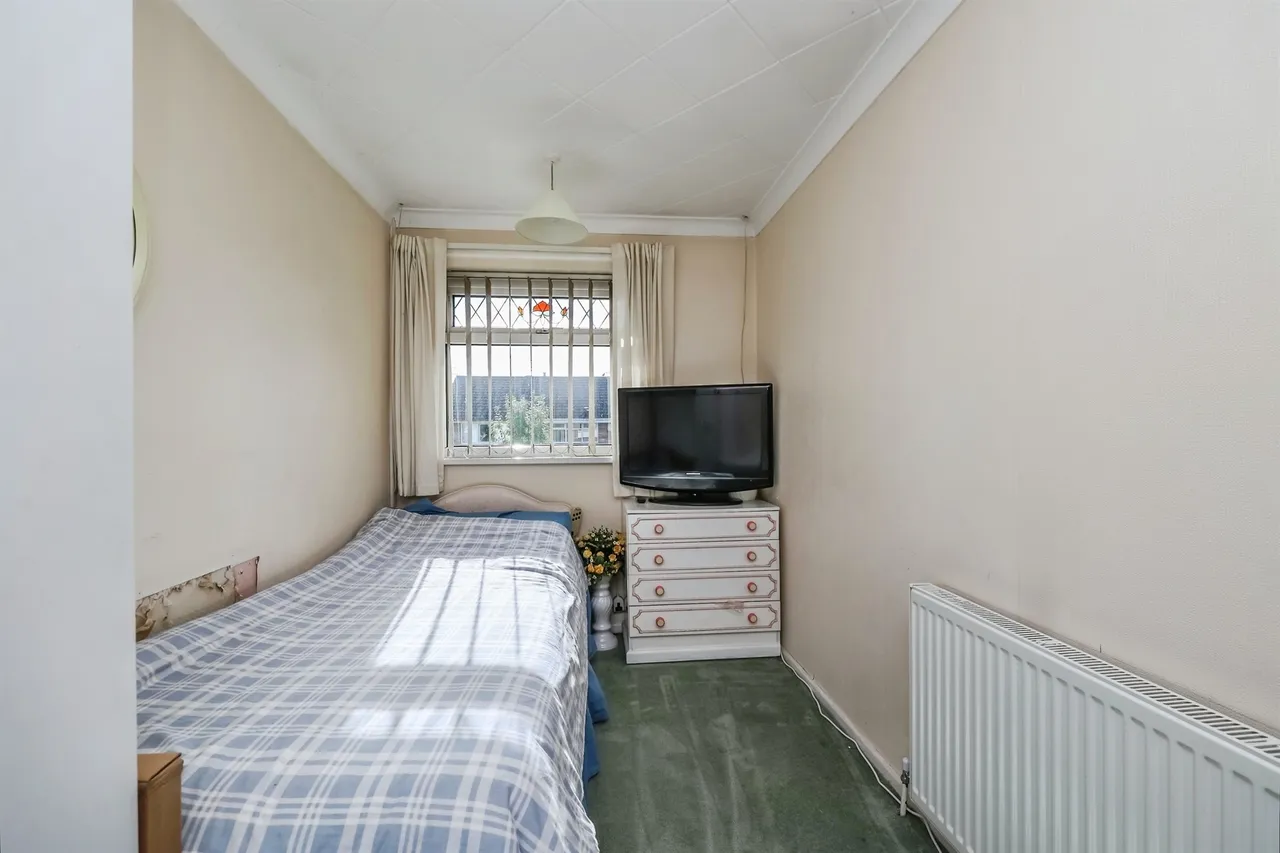 Ballerat Crescent, Nottingham, NG5, photo 22