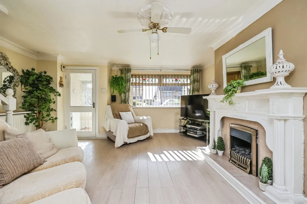 Ballerat Crescent, Nottingham, NG5, photo 6