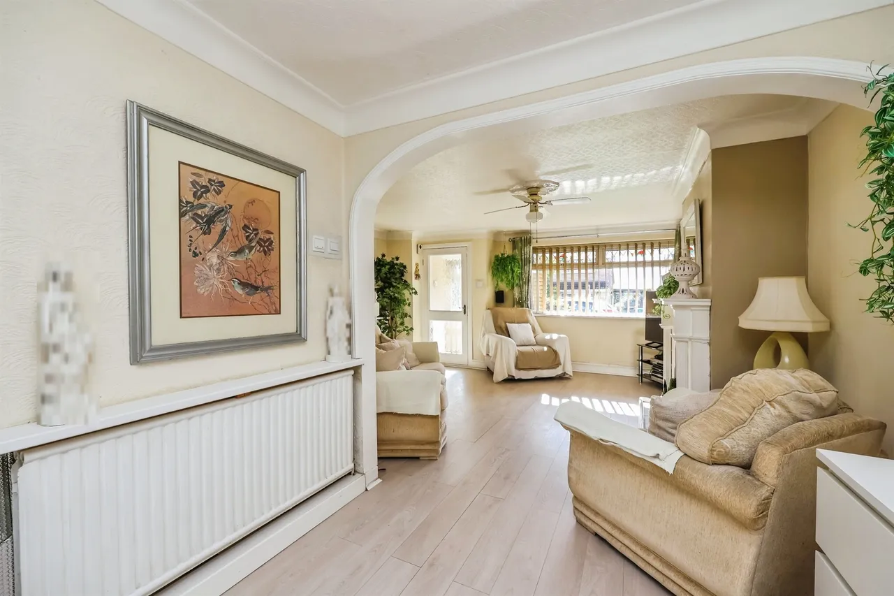 Ballerat Crescent, Nottingham, NG5, photo 7