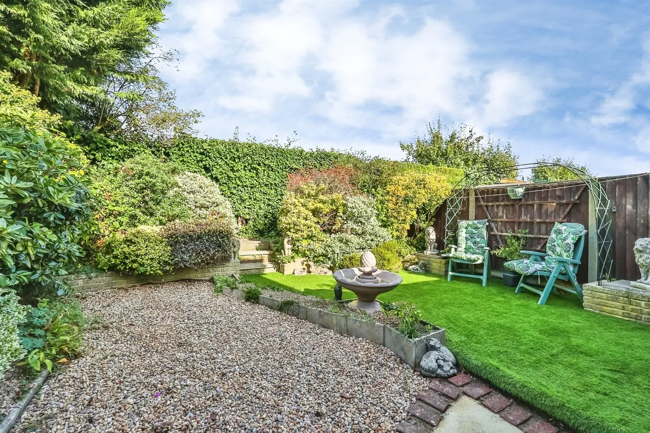 Ballerat Crescent, Nottingham, NG5, photo 29
