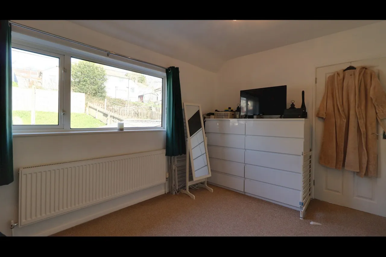 Budshead Road, Plymouth, PL5, photo 11
