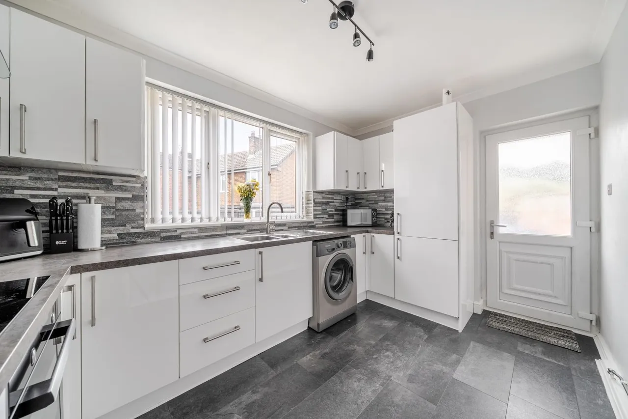 Park Drive, Campsall, DN6, photo 6