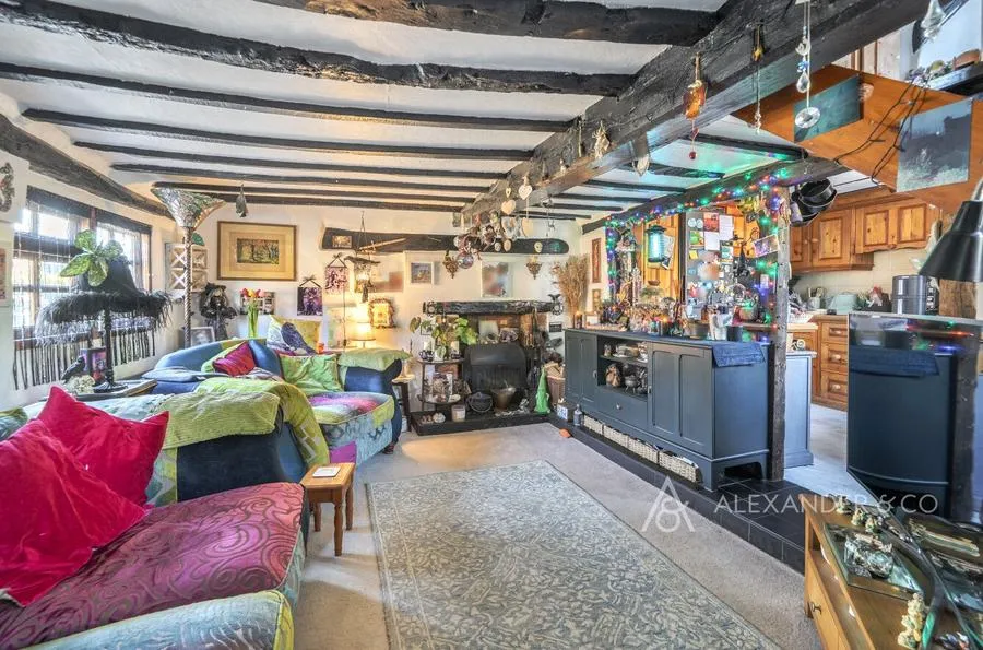 School Hill, North Marston, MK18, photo 6