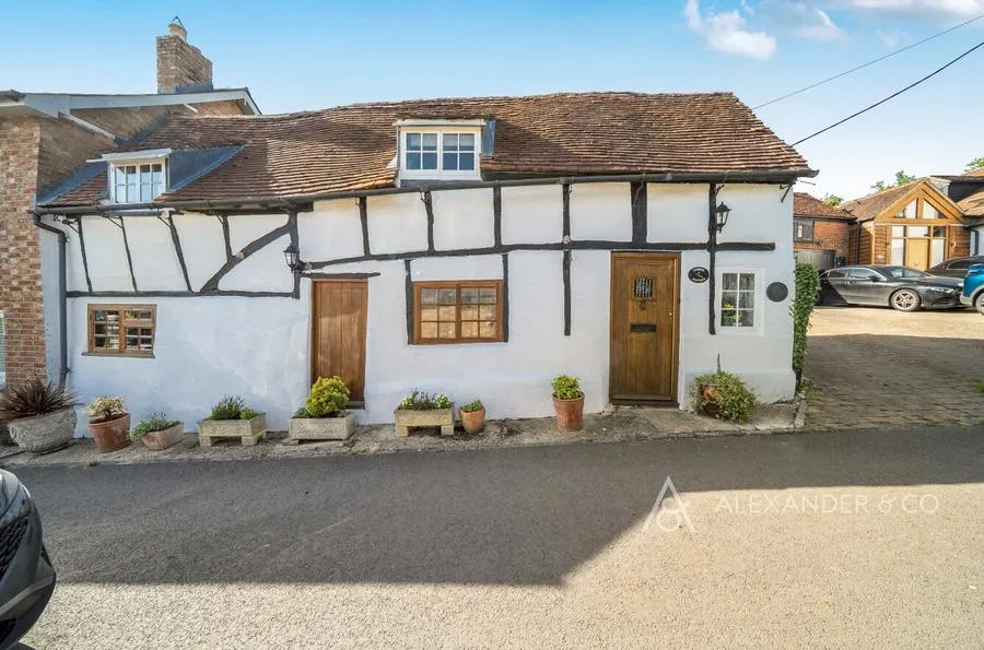 School Hill, North Marston, MK18, photo 20