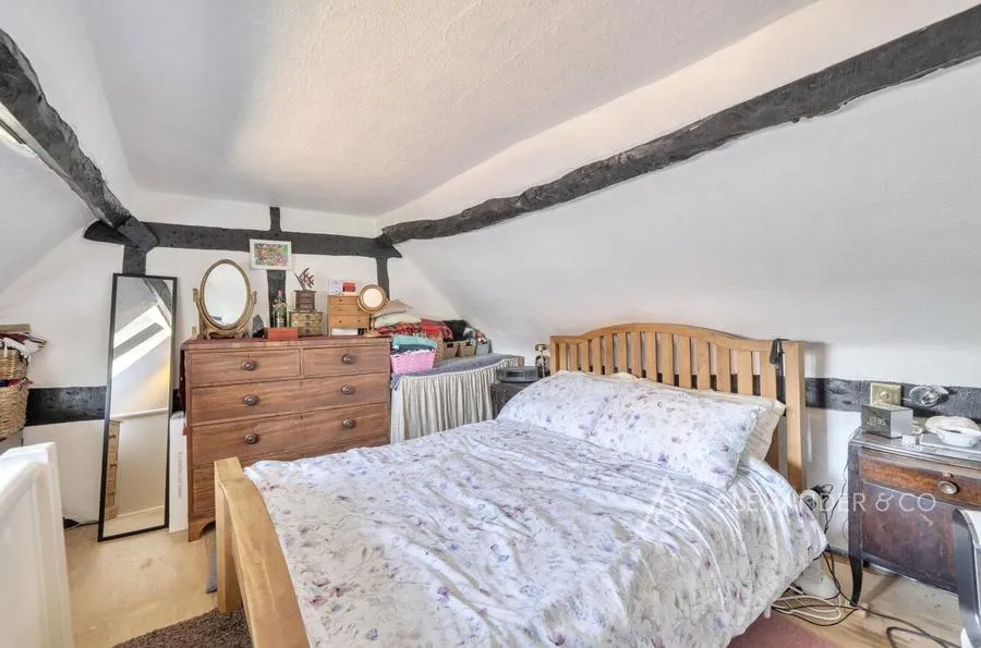 School Hill, North Marston, MK18, photo 15
