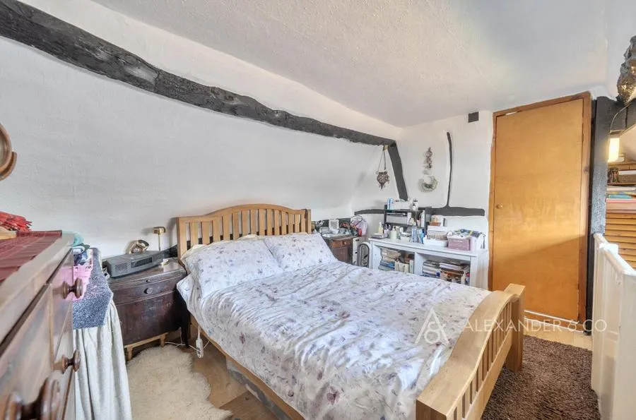 School Hill, North Marston, MK18, photo 10