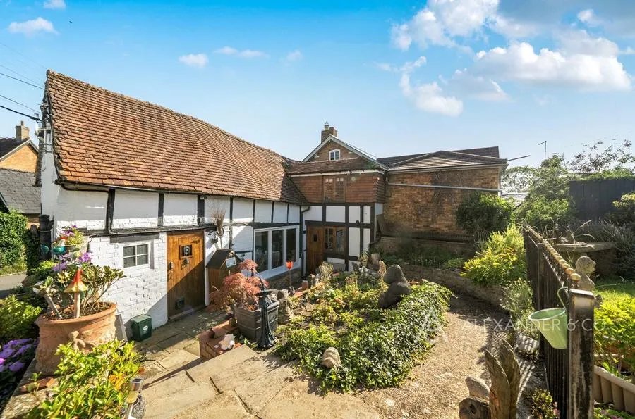 School Hill, North Marston, MK18, photo 29