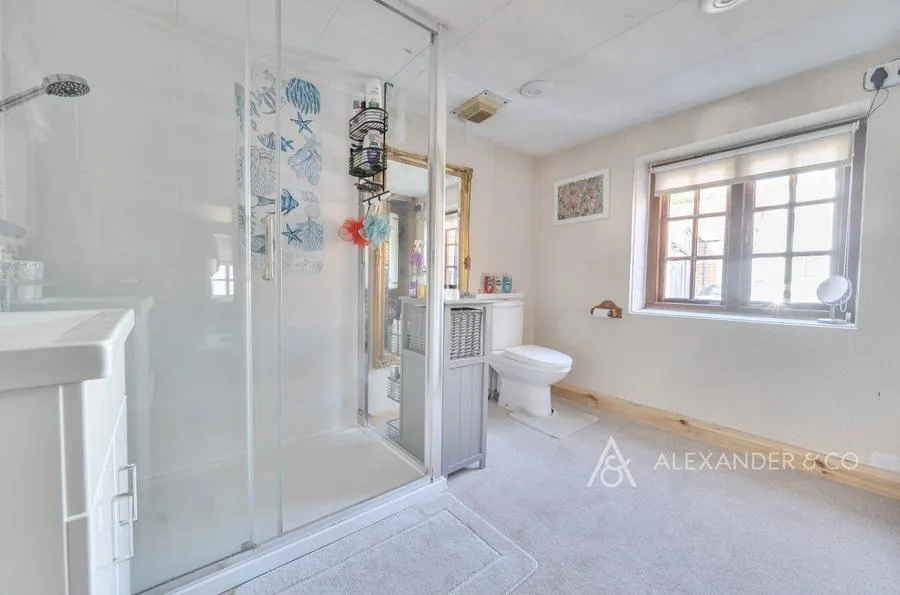 School Hill, North Marston, MK18, photo 13