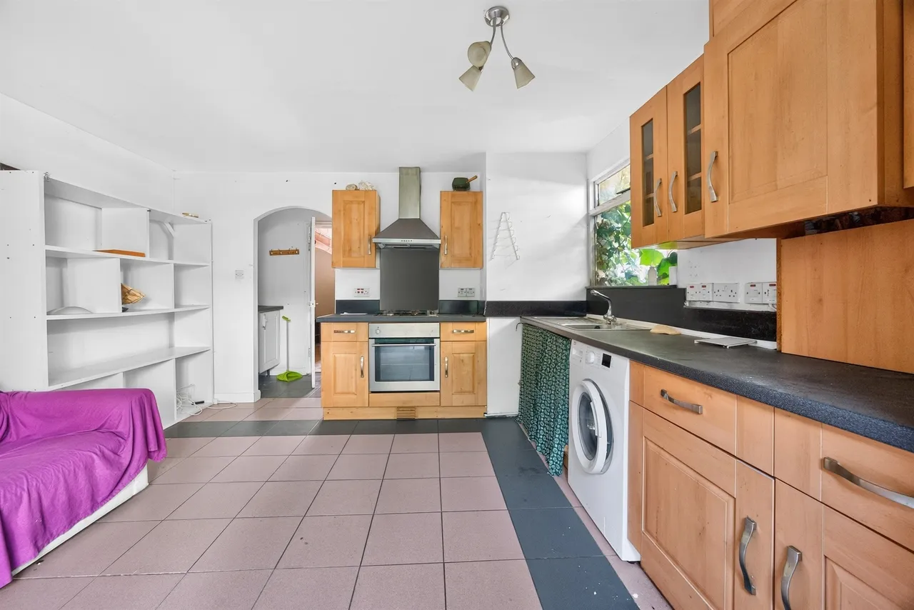 Goldsboro Road, London, SW8, photo 13