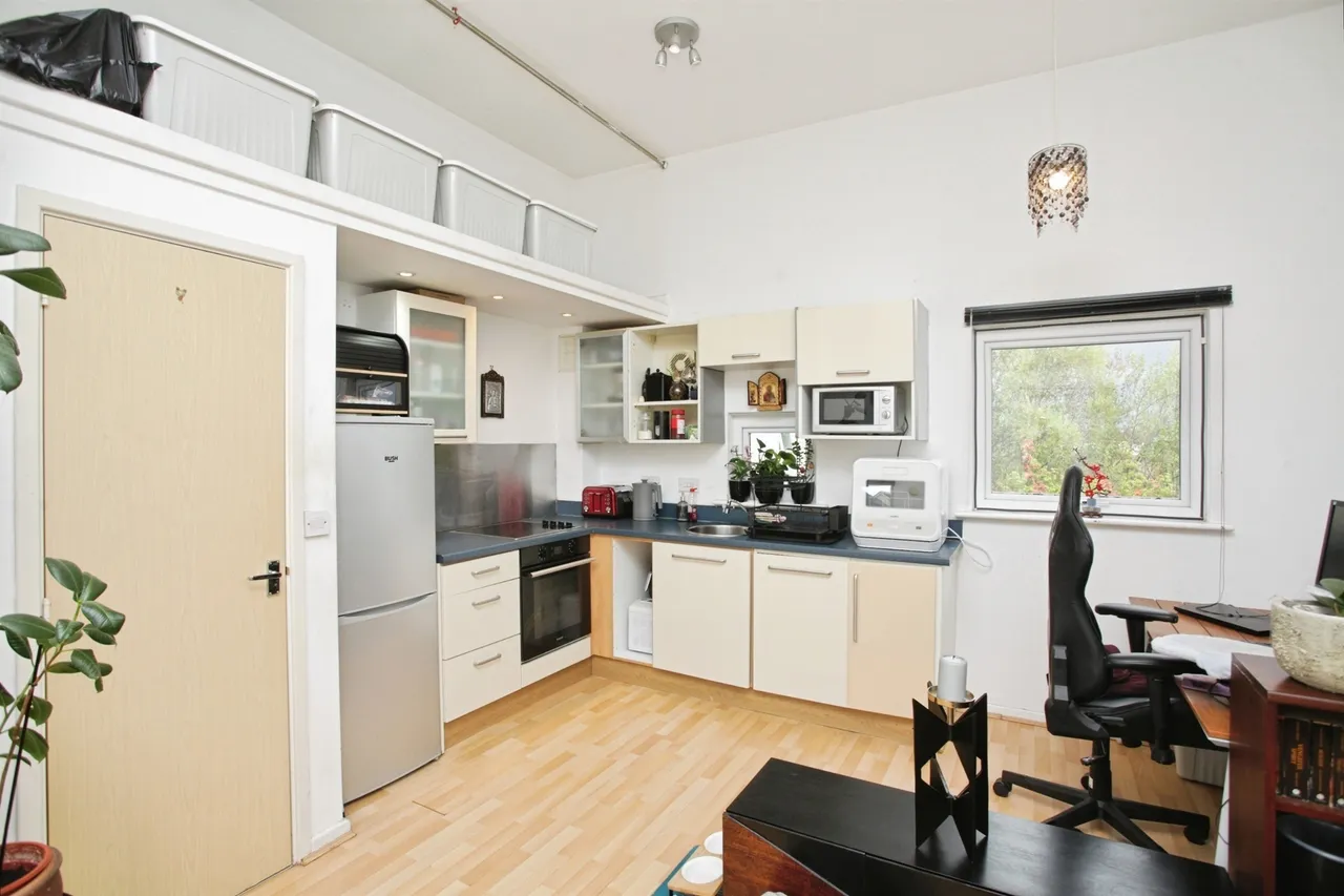 Follager Road, Rugby, CV21, photo 5