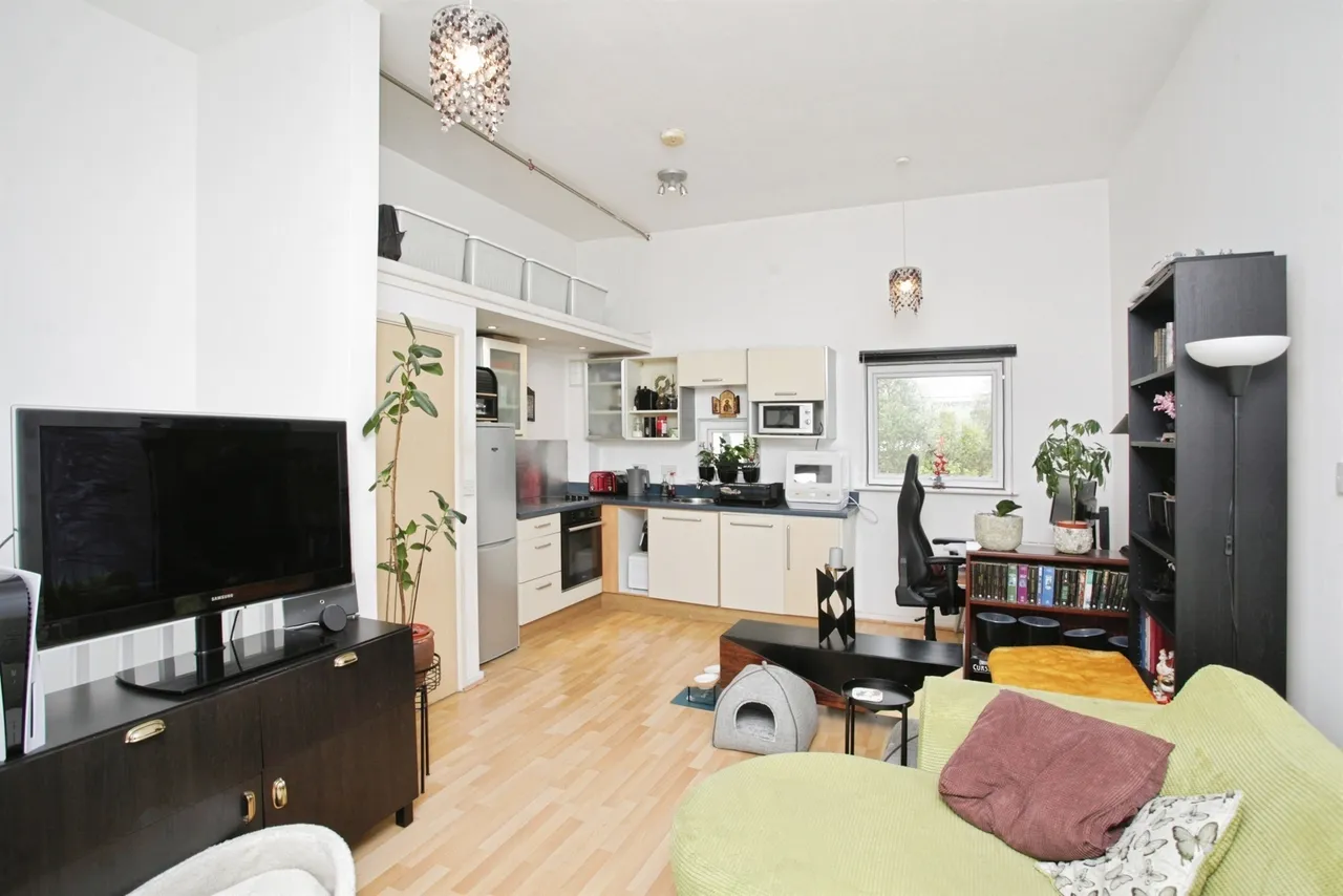 Follager Road, Rugby, CV21, photo 3