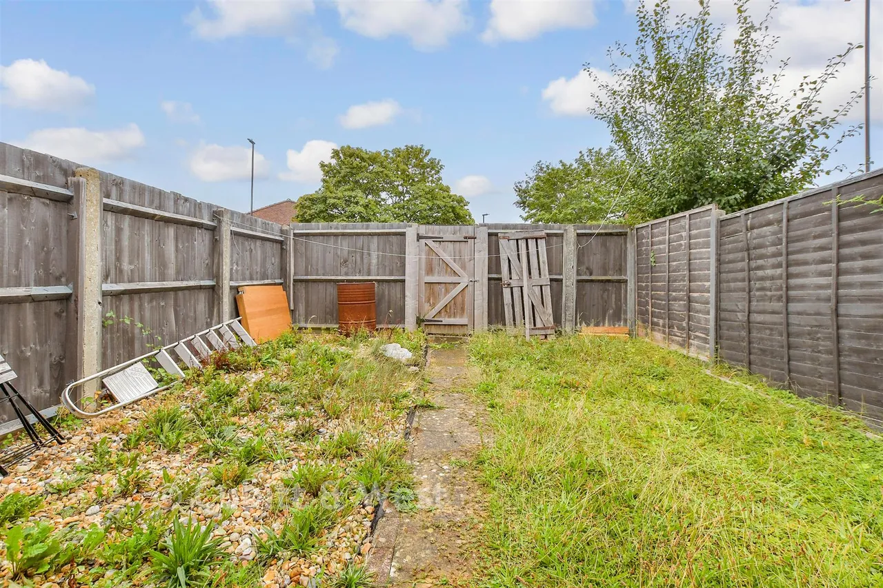 Cuckfield Close, Crawley, RH11, photo 15