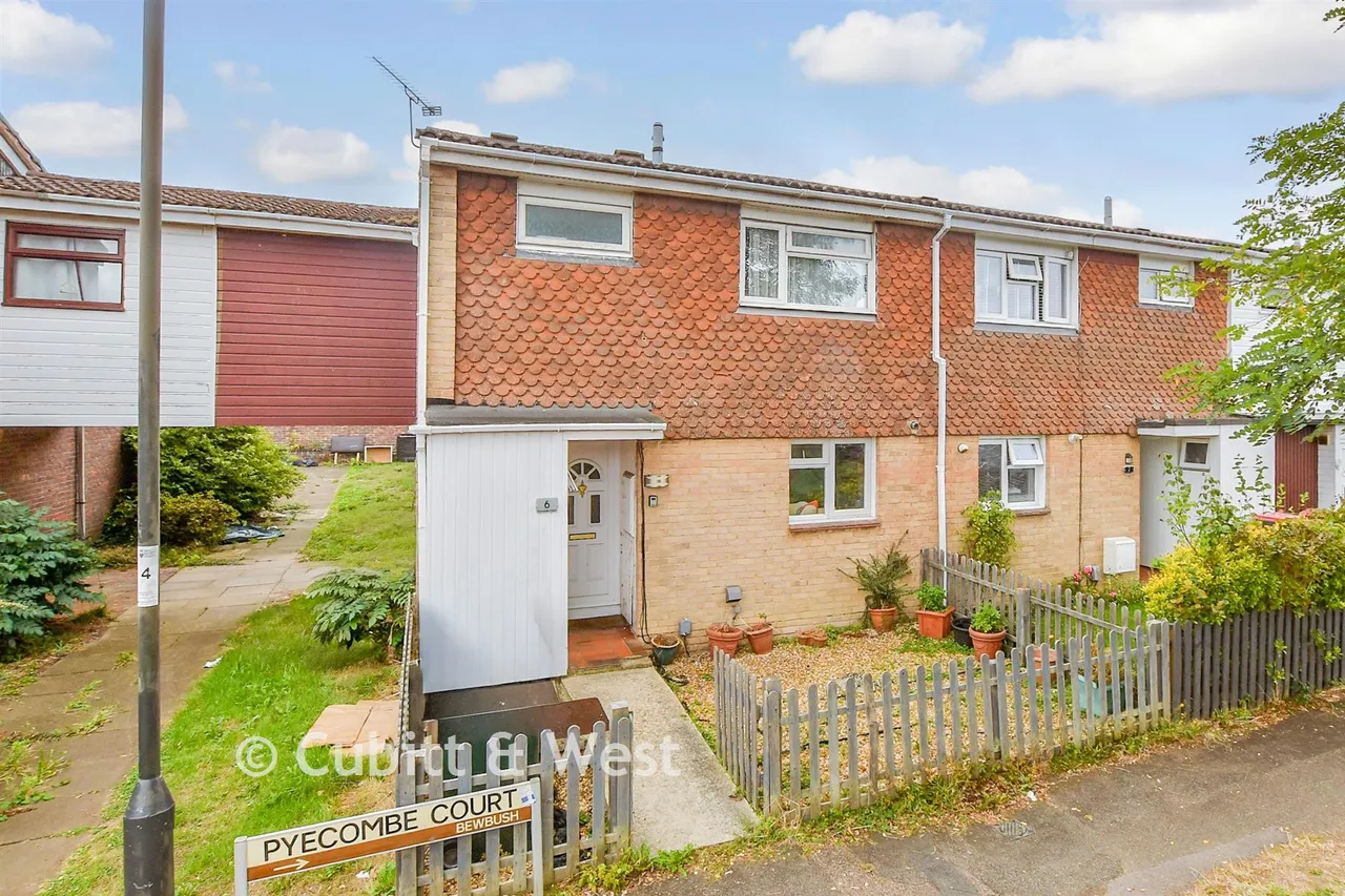 4 bed house for sale, Cuckfield Close, Crawley, RH11
