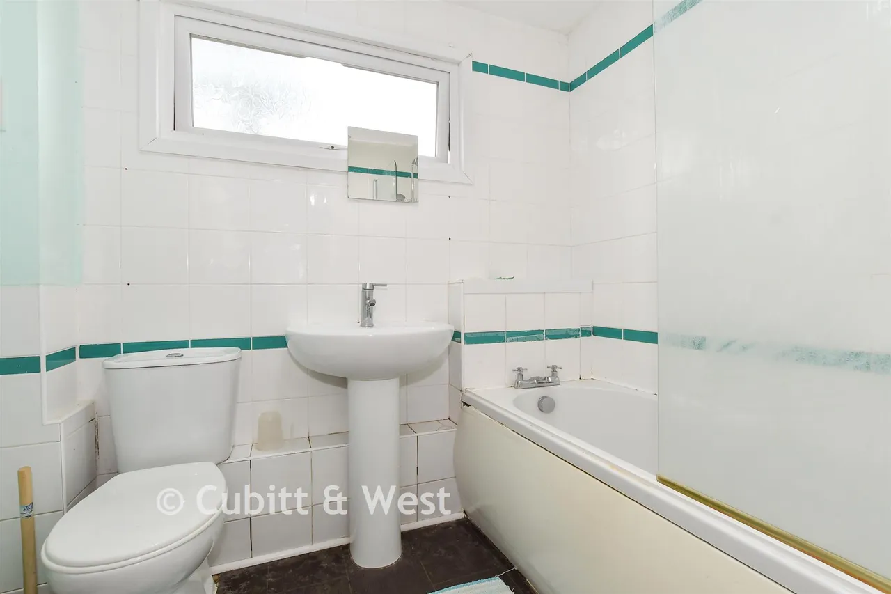Cuckfield Close, Crawley, RH11, photo 14