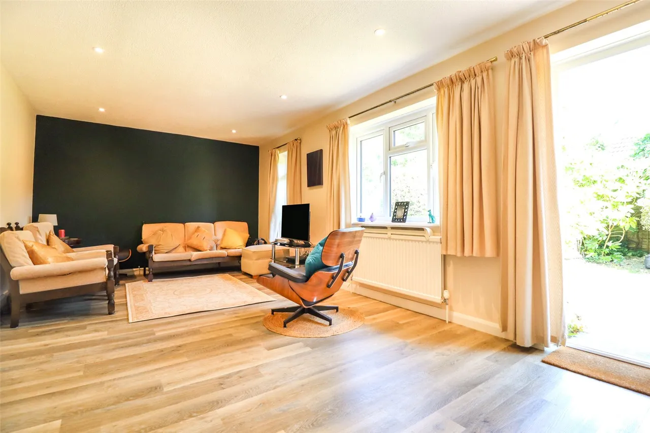 Ryelaw Road, Church Crookham, Fleet, Hampshire, GU52 6HY, photo 3