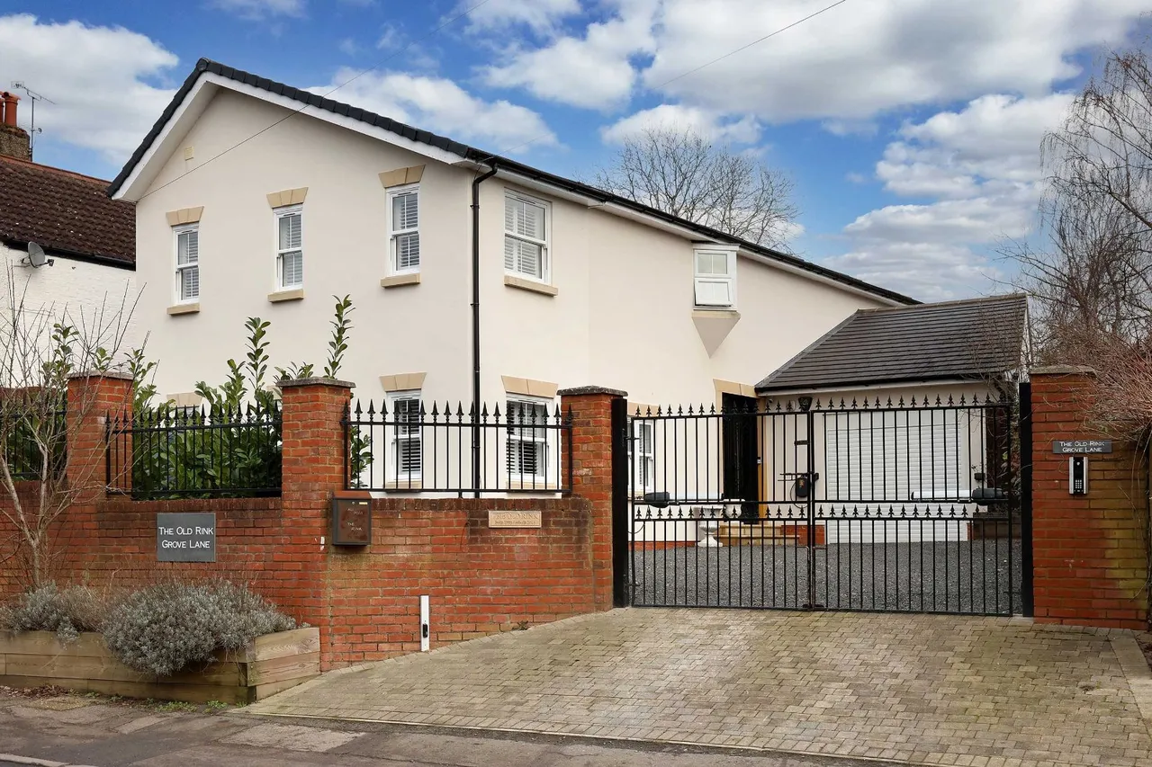 5 bed house to rent, Grove Lane, Chalfont St. Peter, SL9