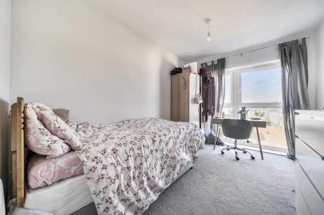 Sunapee Road, Reading, RG2, photo 12