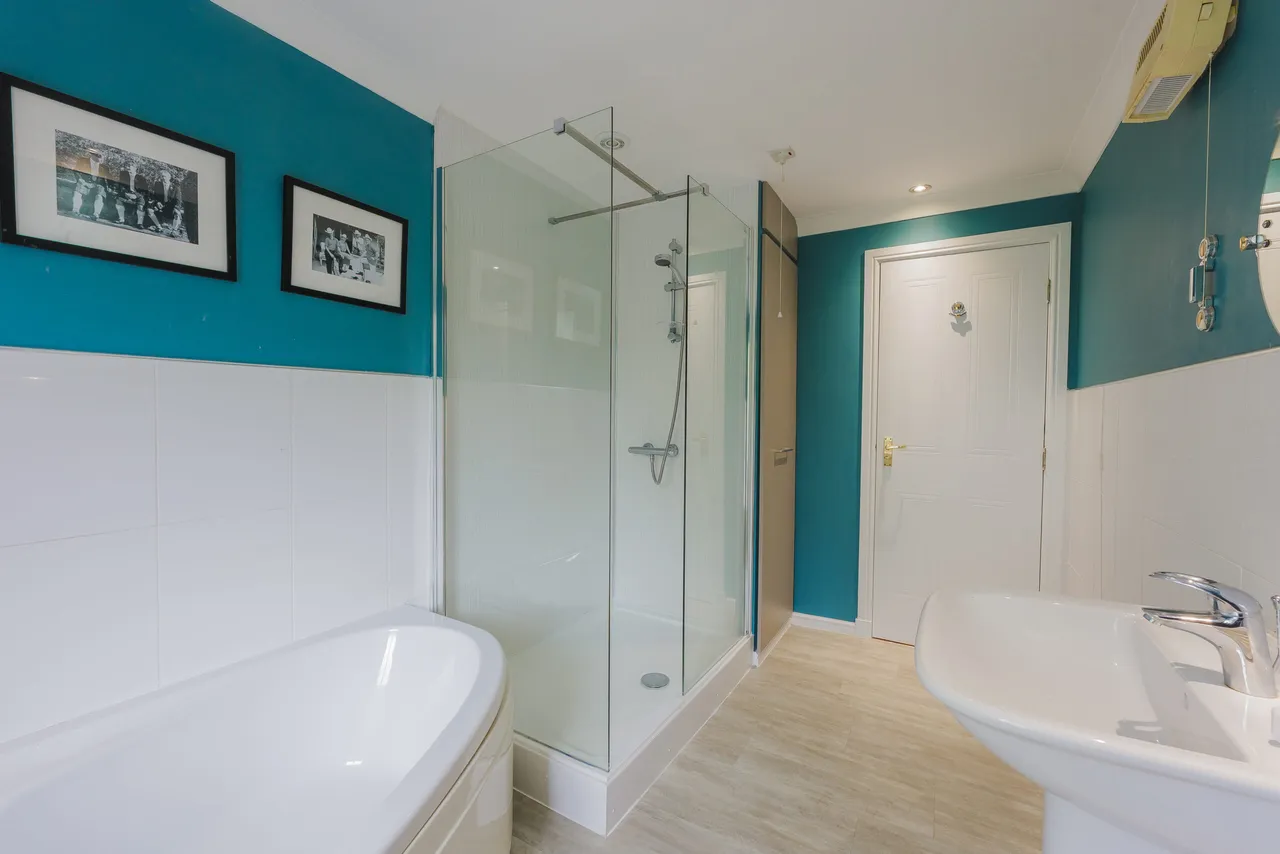 4d Pollokshields Square, Pollokshields, G41 4QT, photo 10