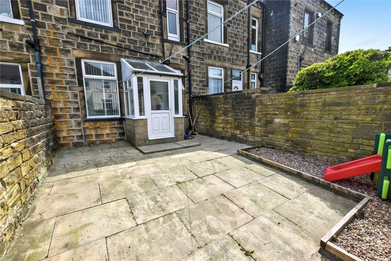 Albion Road, Bradford, BD10, photo 8
