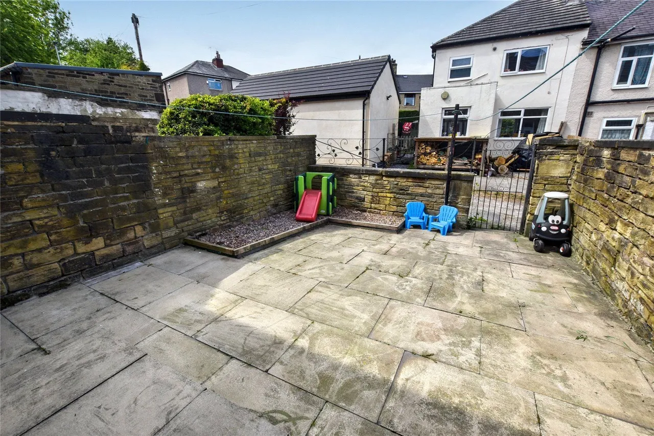 Albion Road, Bradford, BD10, photo 10