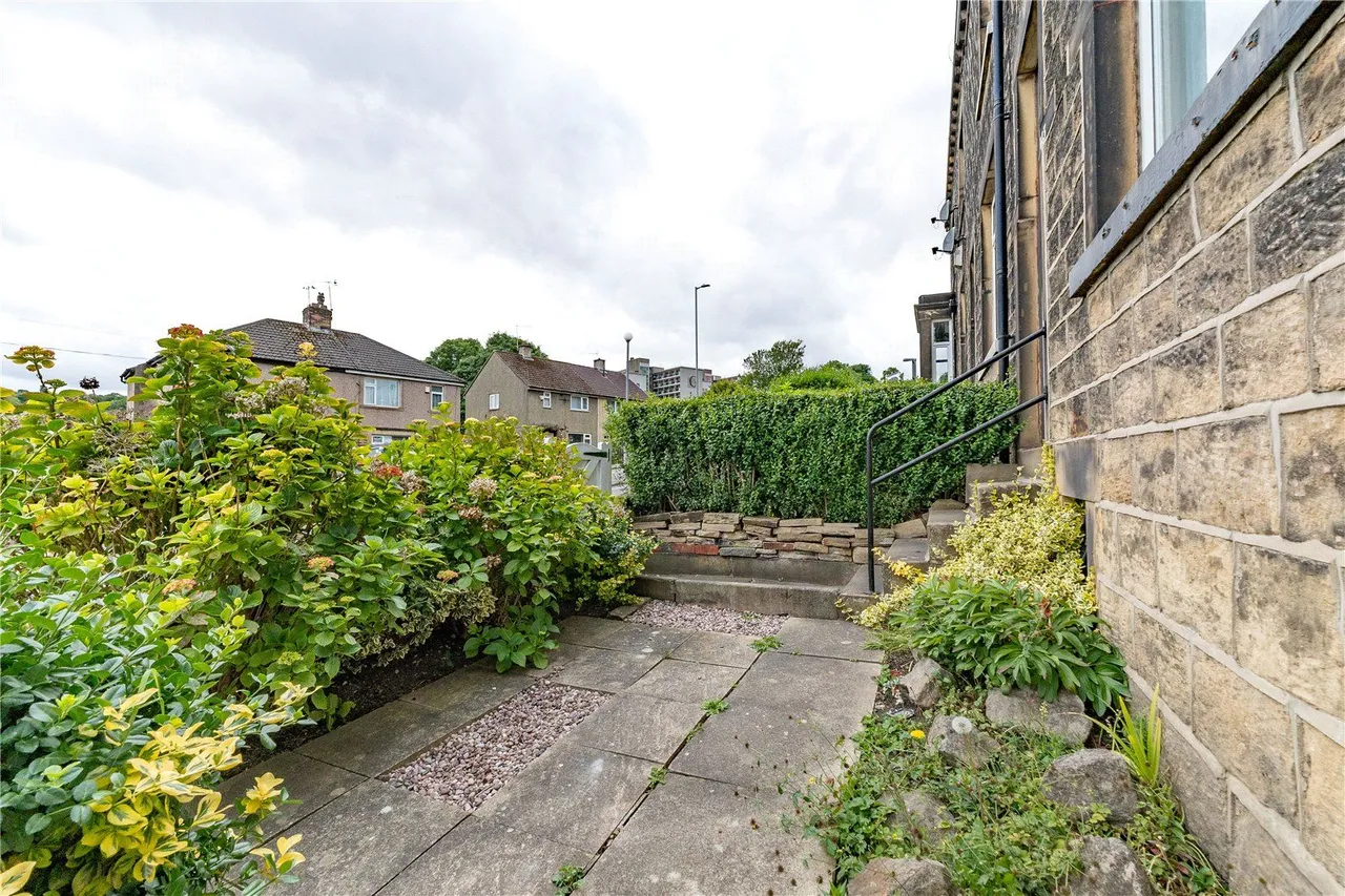 Albion Road, Bradford, BD10, photo 11
