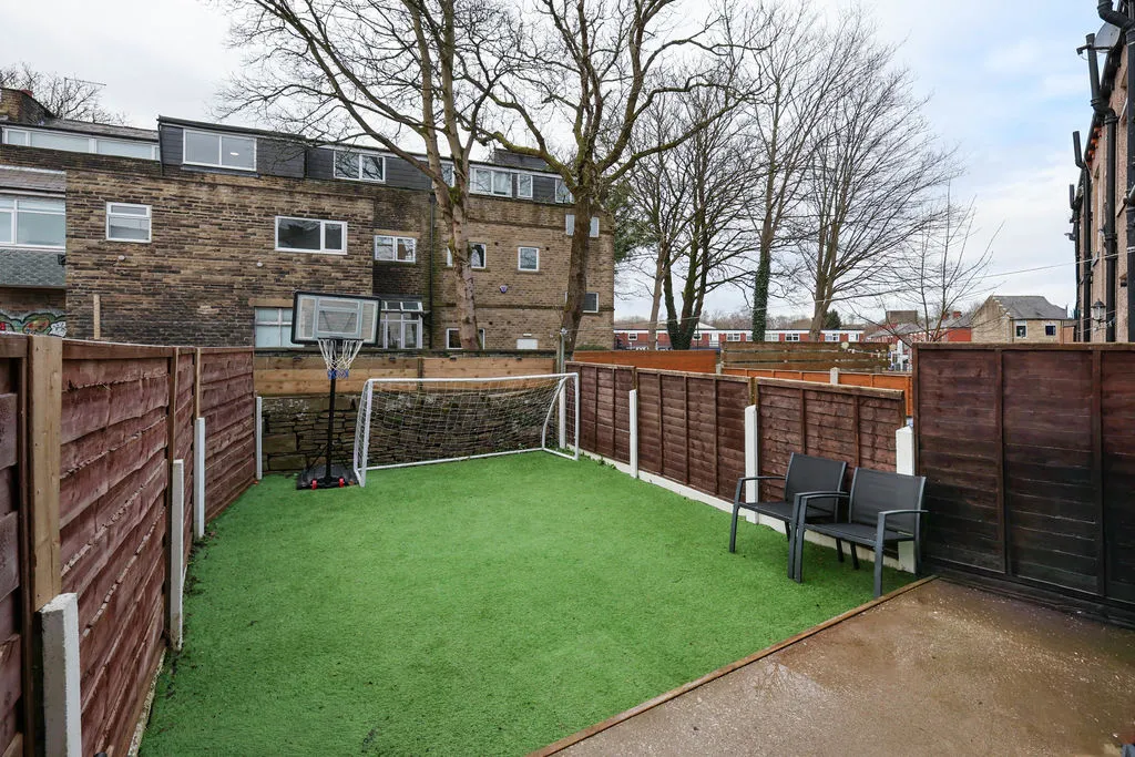 Albert Street Milnrow, Rochdale OL16 3NS, photo 13
