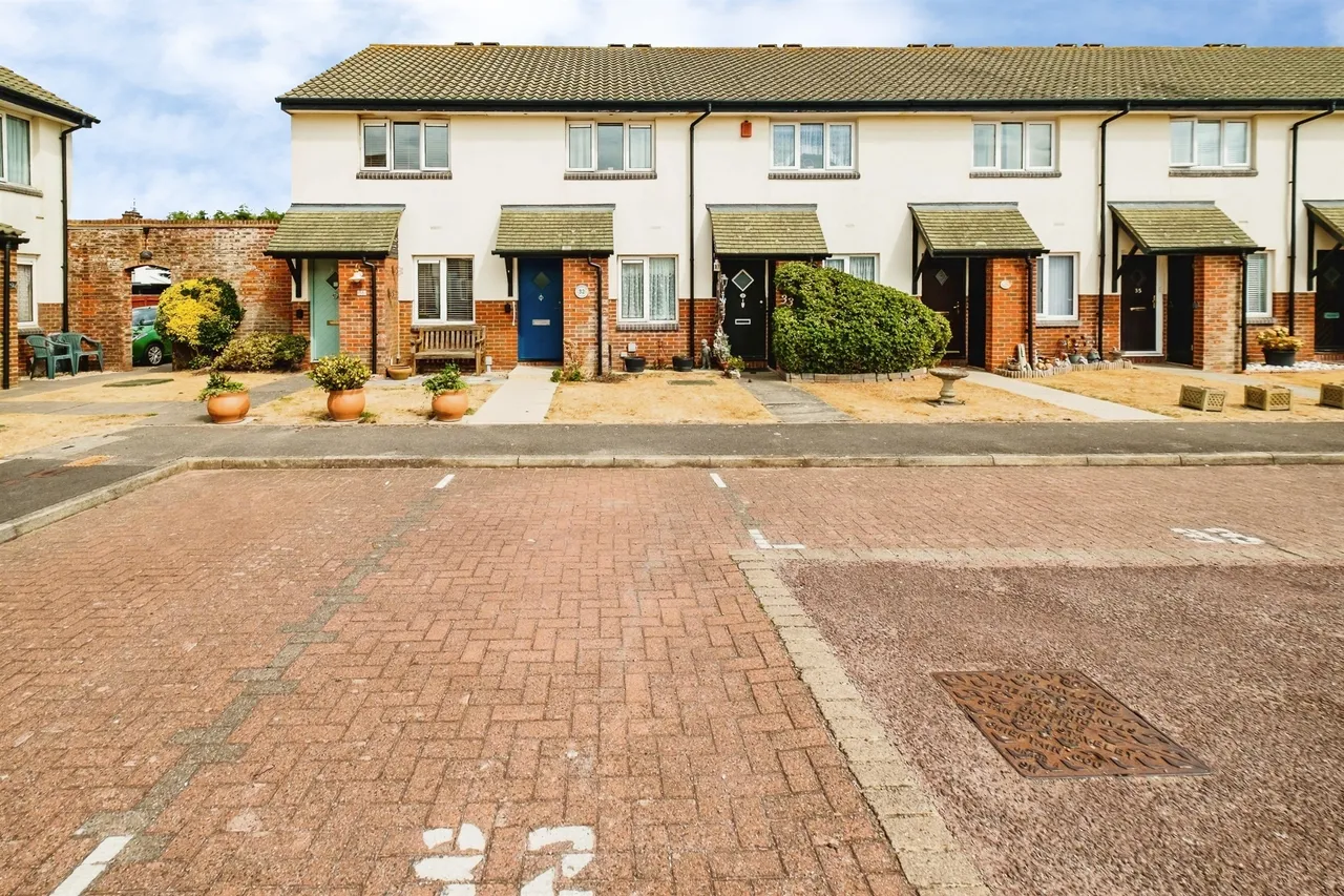 Newport Mews, Worthing, photo 4