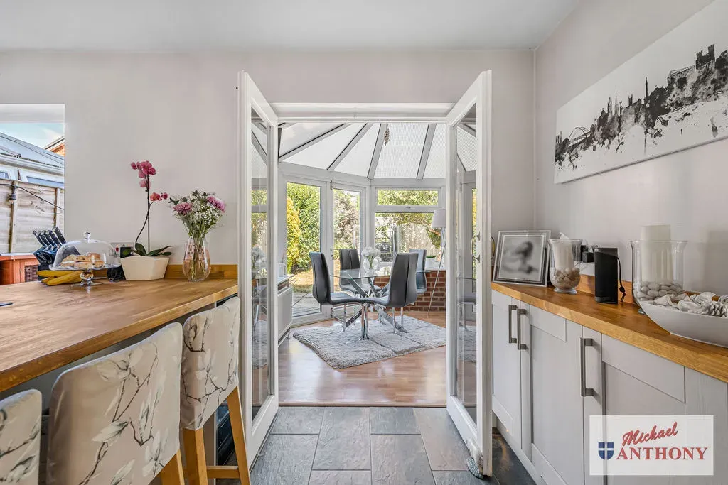 Burgess Gardens, Newport Pagnell, Buckinghamshire, MK16 0NS, photo 14