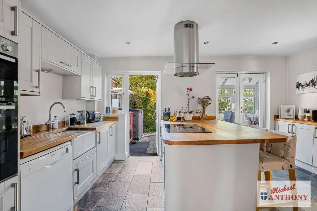 Burgess Gardens, Newport Pagnell, Buckinghamshire, MK16 0NS, photo 6