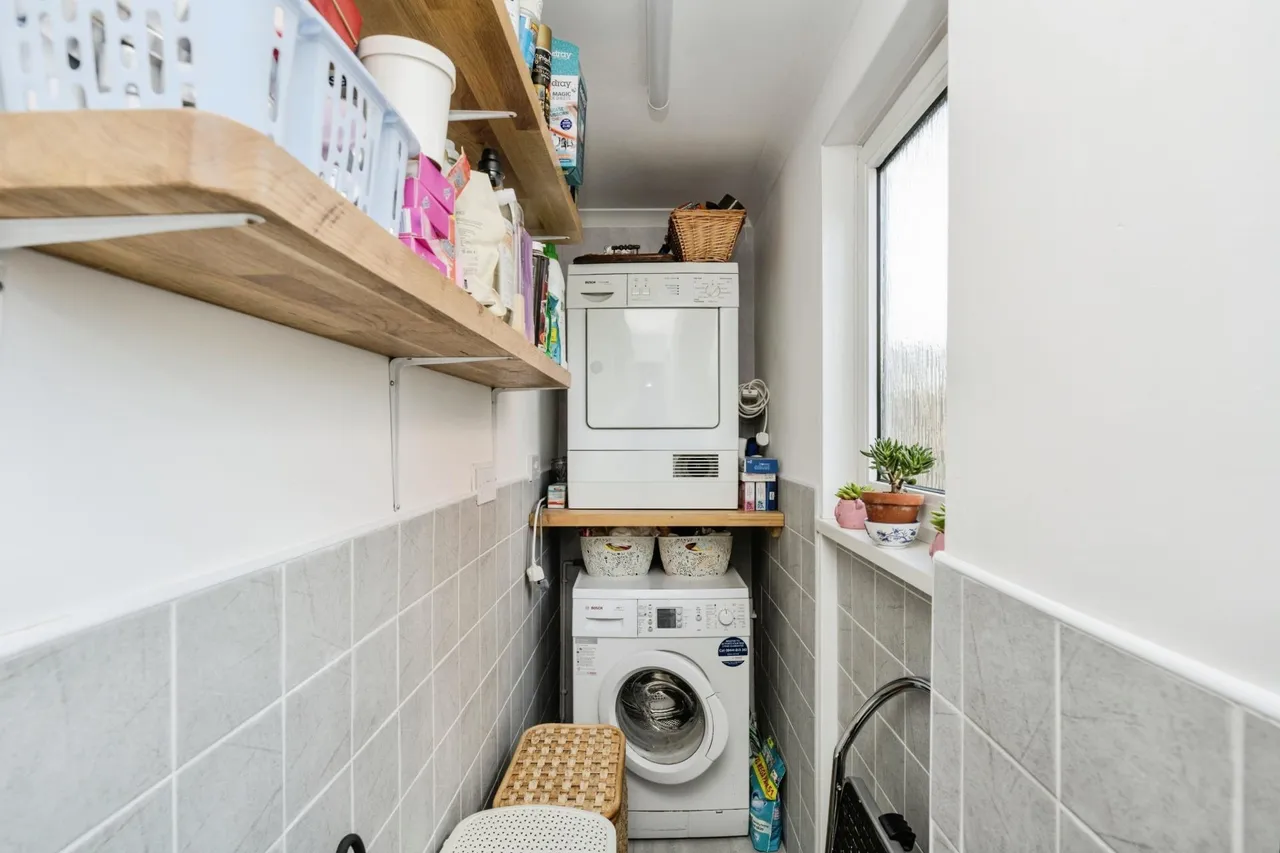 Gwerneinon Road, Sketty, Swansea, SA2, photo 9