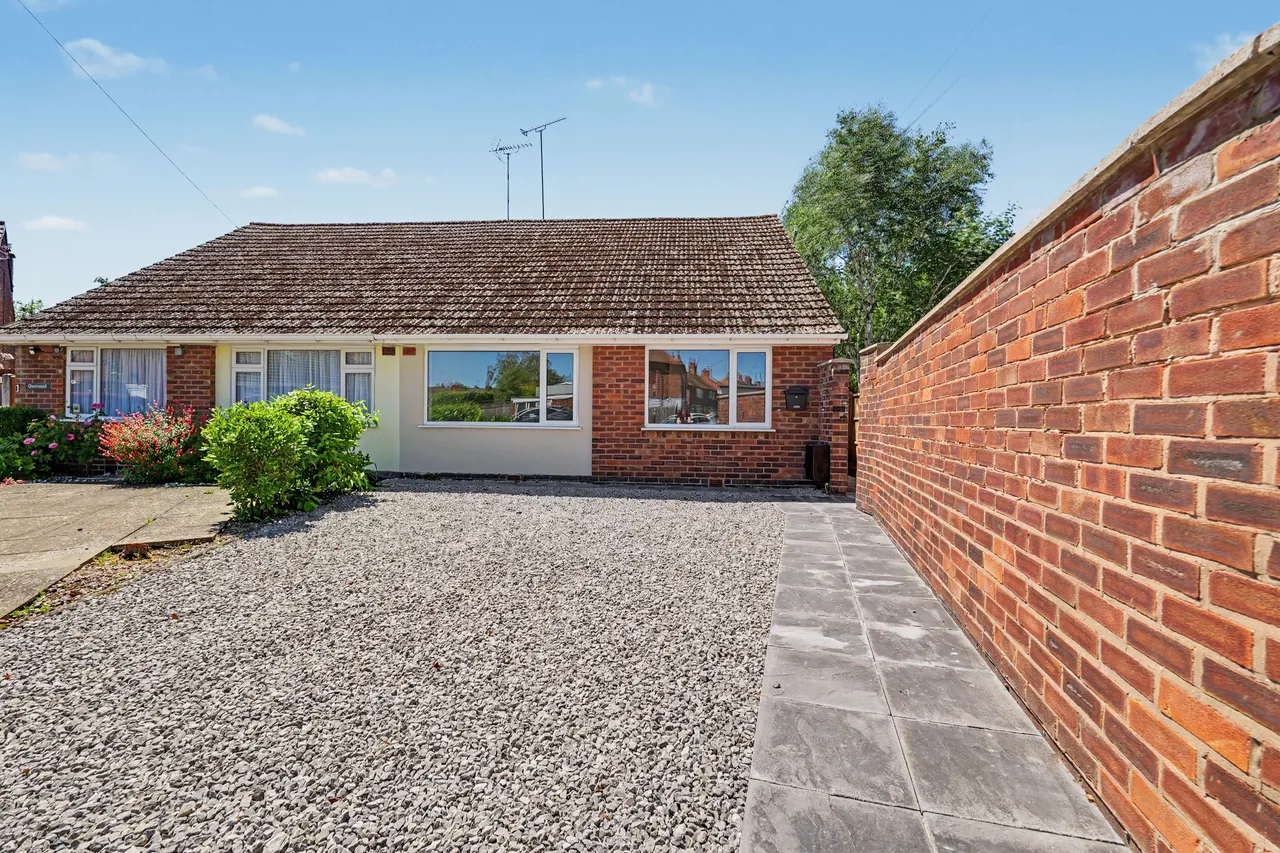 2 bed house for sale — Lodge Road, Coventry, CV3