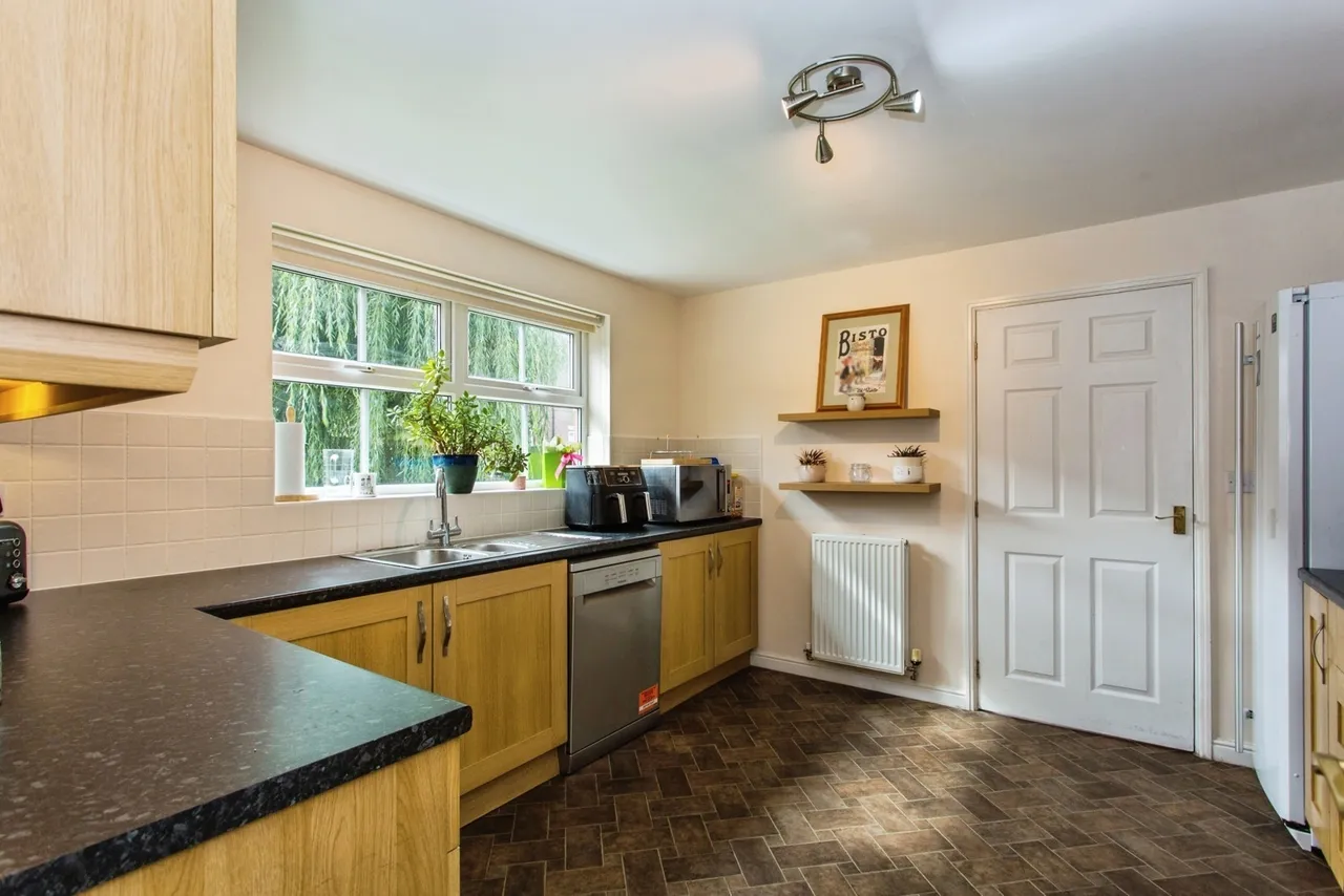 Parish Gardens, Leyland, PR25, photo 4