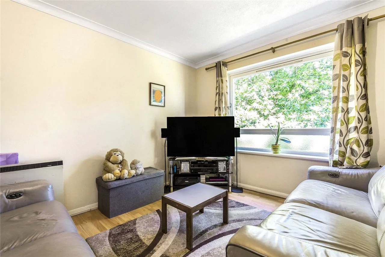 Church Road, Addlestone, KT15, photo 3