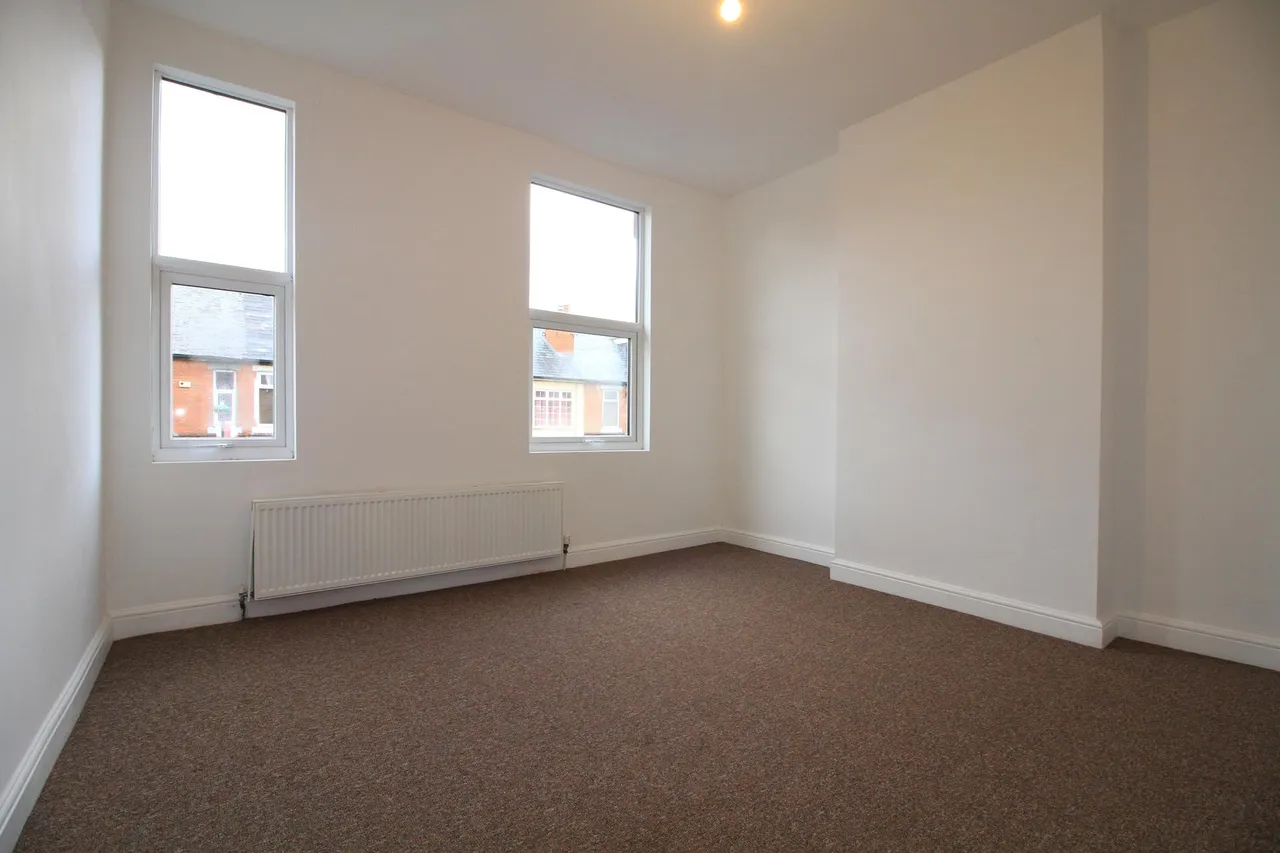 Broomhill Road, Nottingham, NG6, photo 9