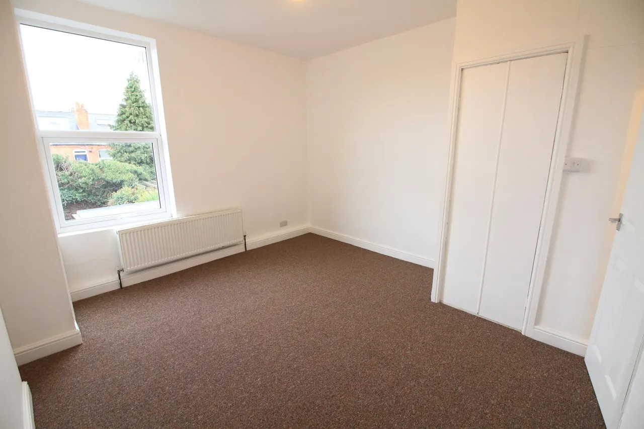 Broomhill Road, Nottingham, NG6, photo 11
