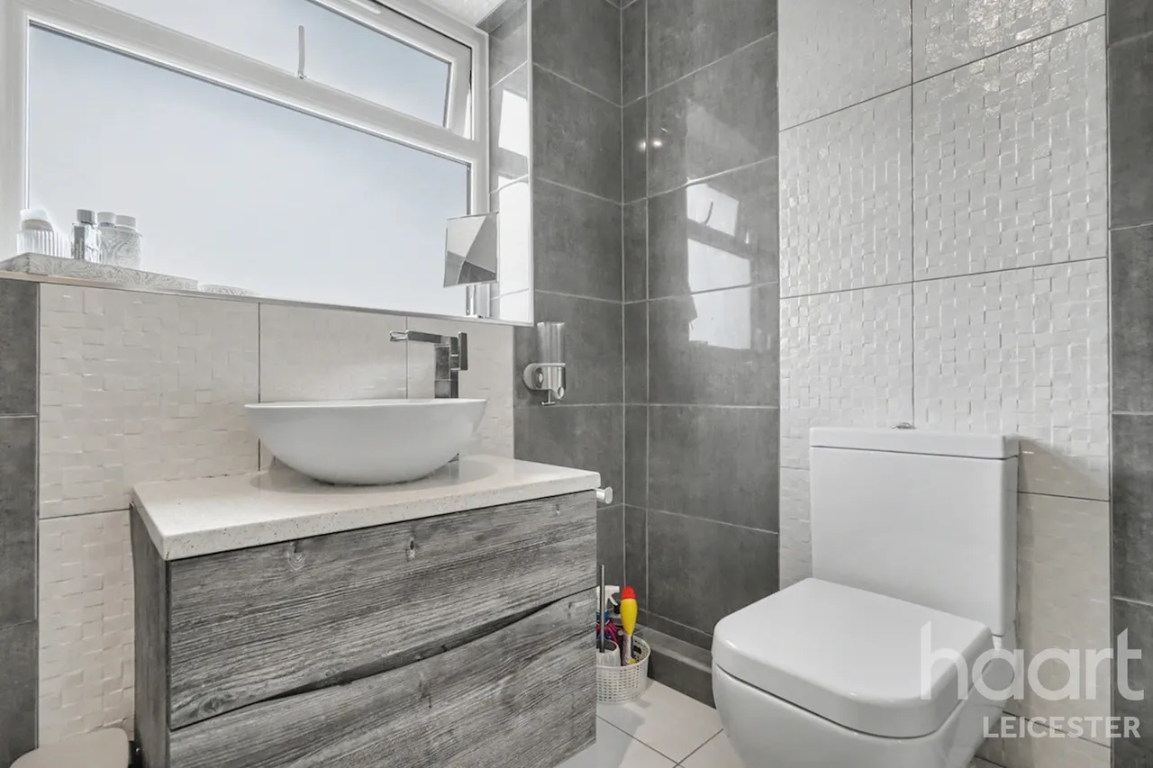 Durston Close, Leicester, LE5, photo 23