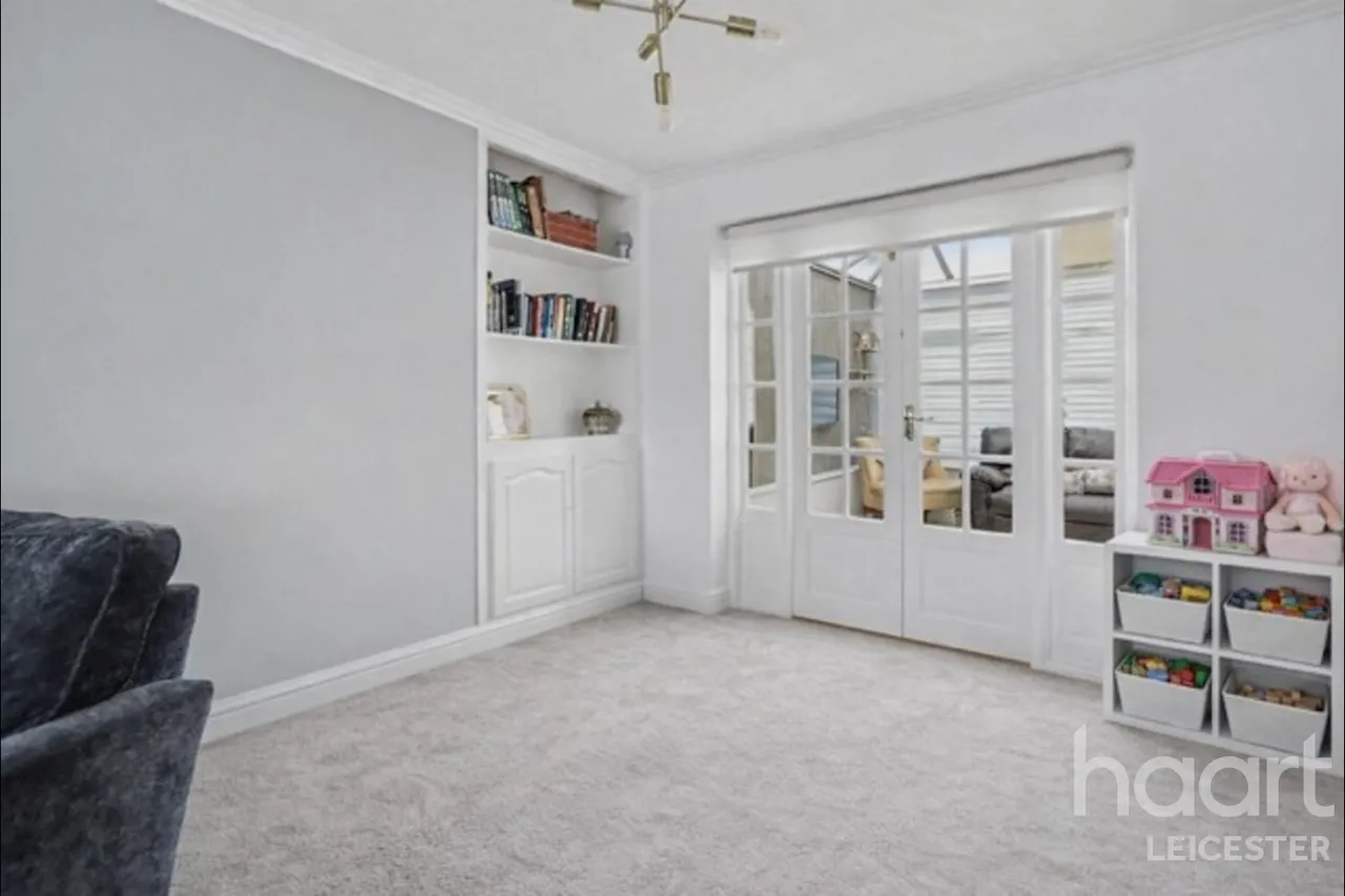 Durston Close, Leicester, LE5, photo 4
