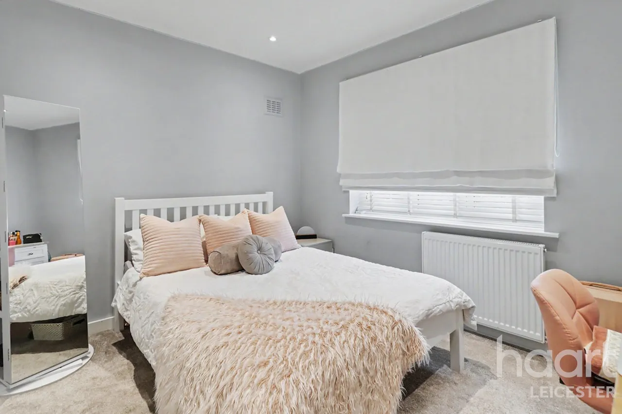 Durston Close, Leicester, LE5, photo 13