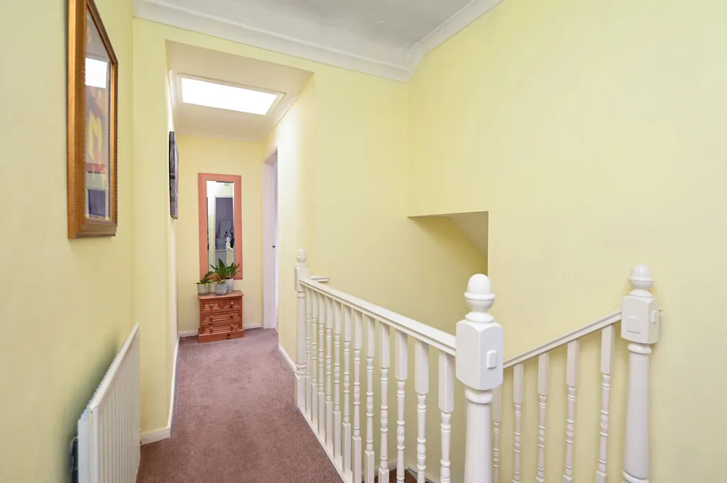 Fernhill Close, Blackwater, GU17, photo 7