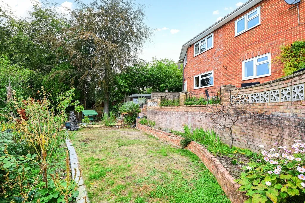 Fernhill Close, Blackwater, GU17, photo 6