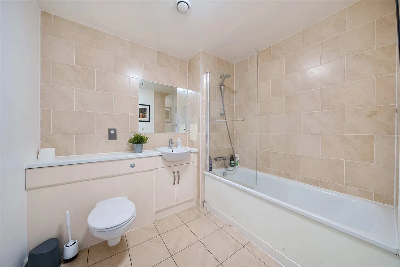 Glengall Road, SE15, photo 17