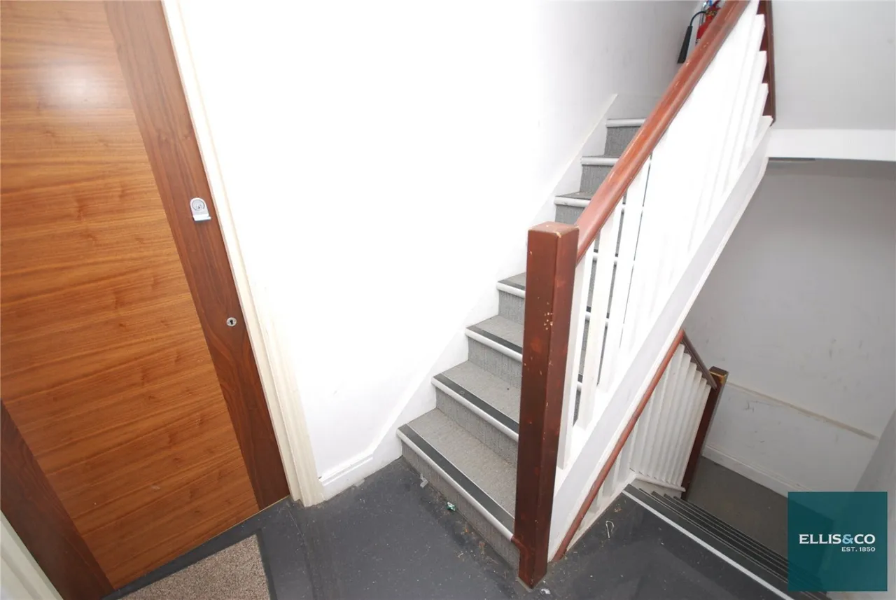 Finchley Road, Childs Hill, NW2, photo 10