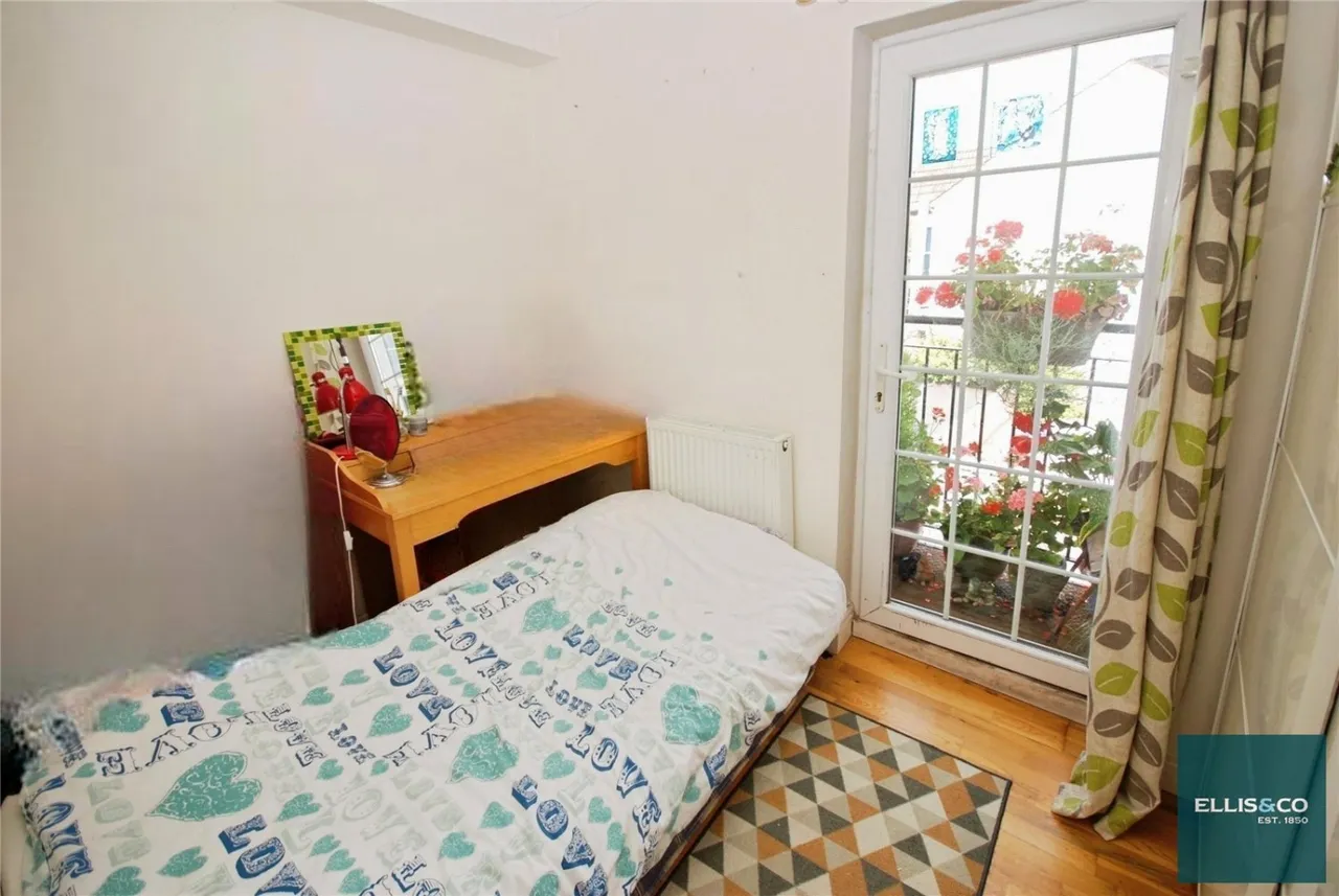 Finchley Road, Childs Hill, NW2, photo 7