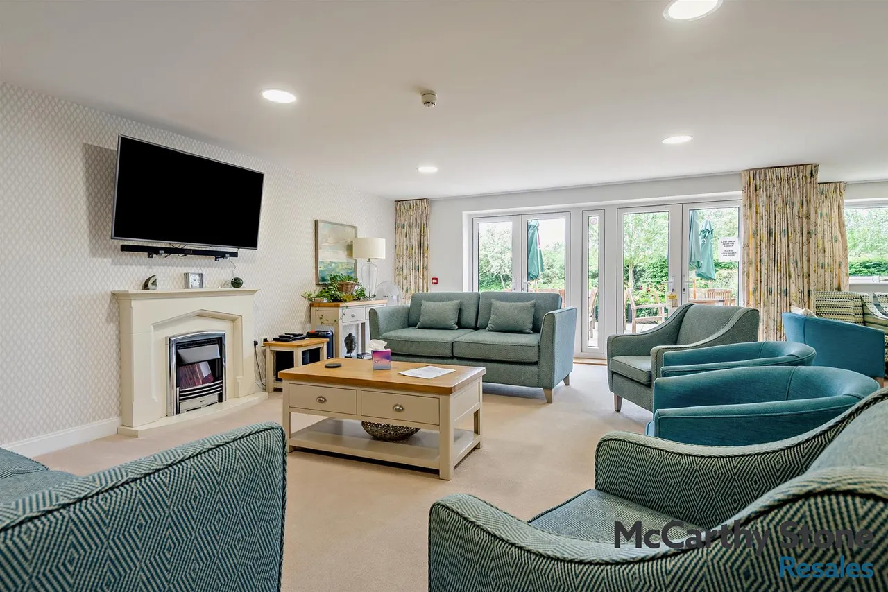Westmead Lane, Chippenham, SN15, photo 12