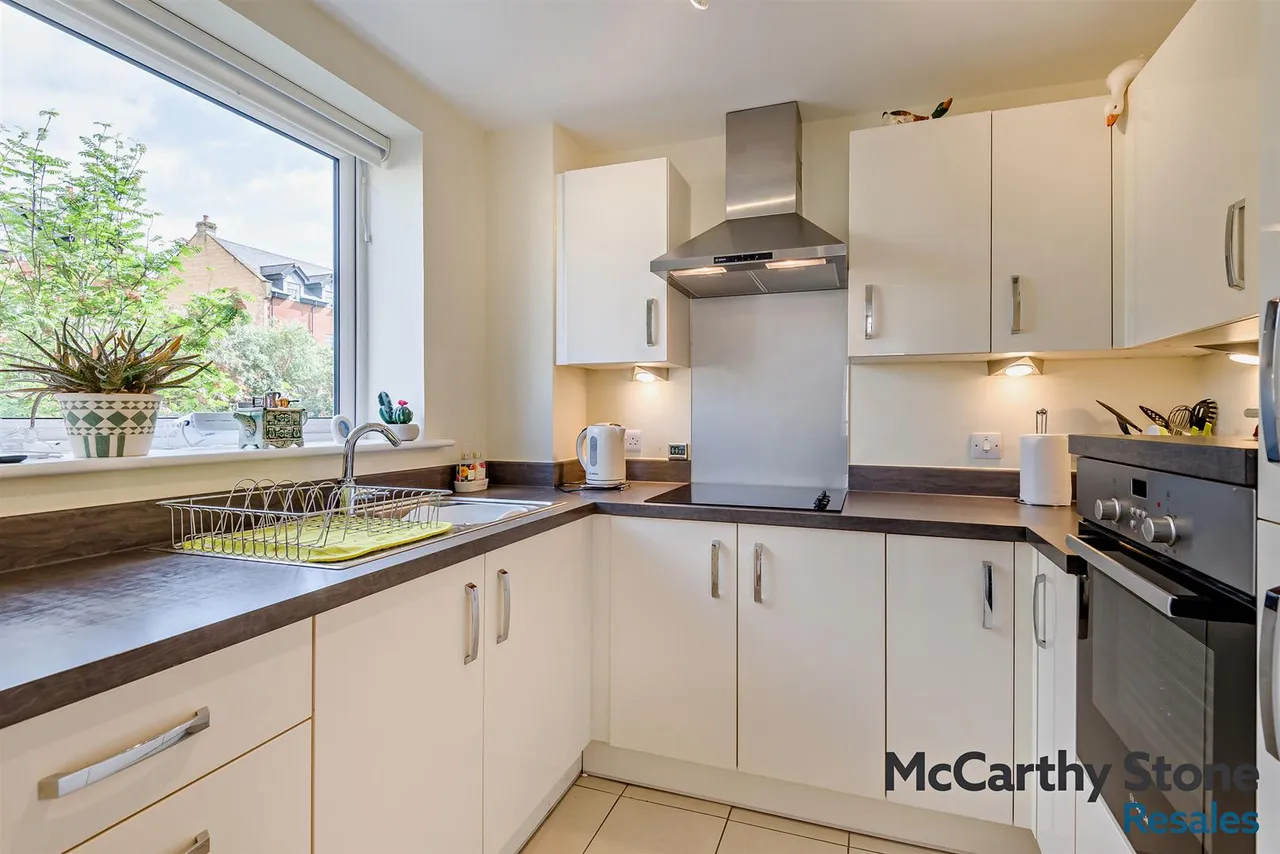 Westmead Lane, Chippenham, SN15, photo 3