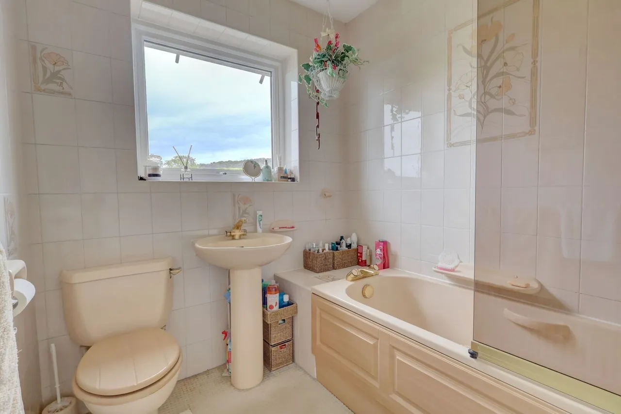 New Road, Princes Risborough, HP27, photo 12