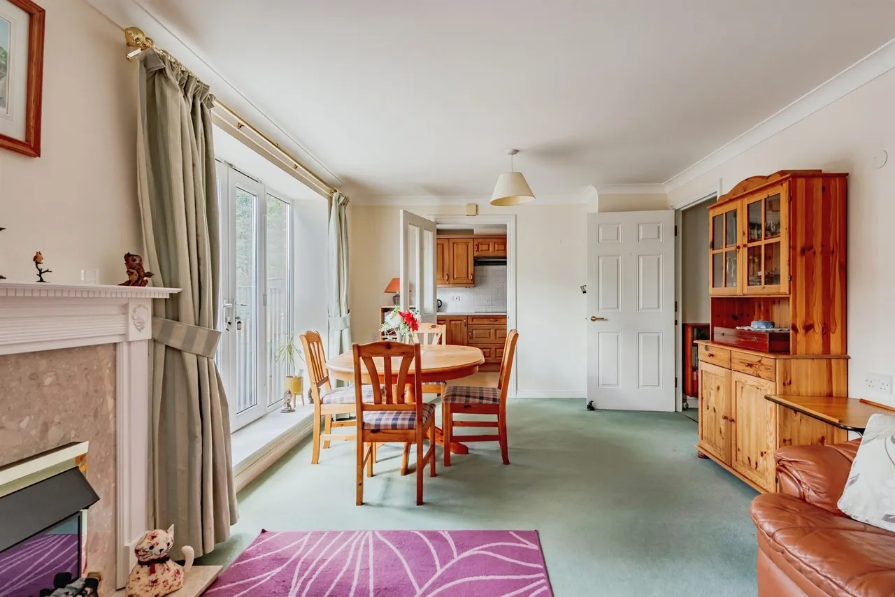 Ladbroke Road, Redhill, RH1, photo 4