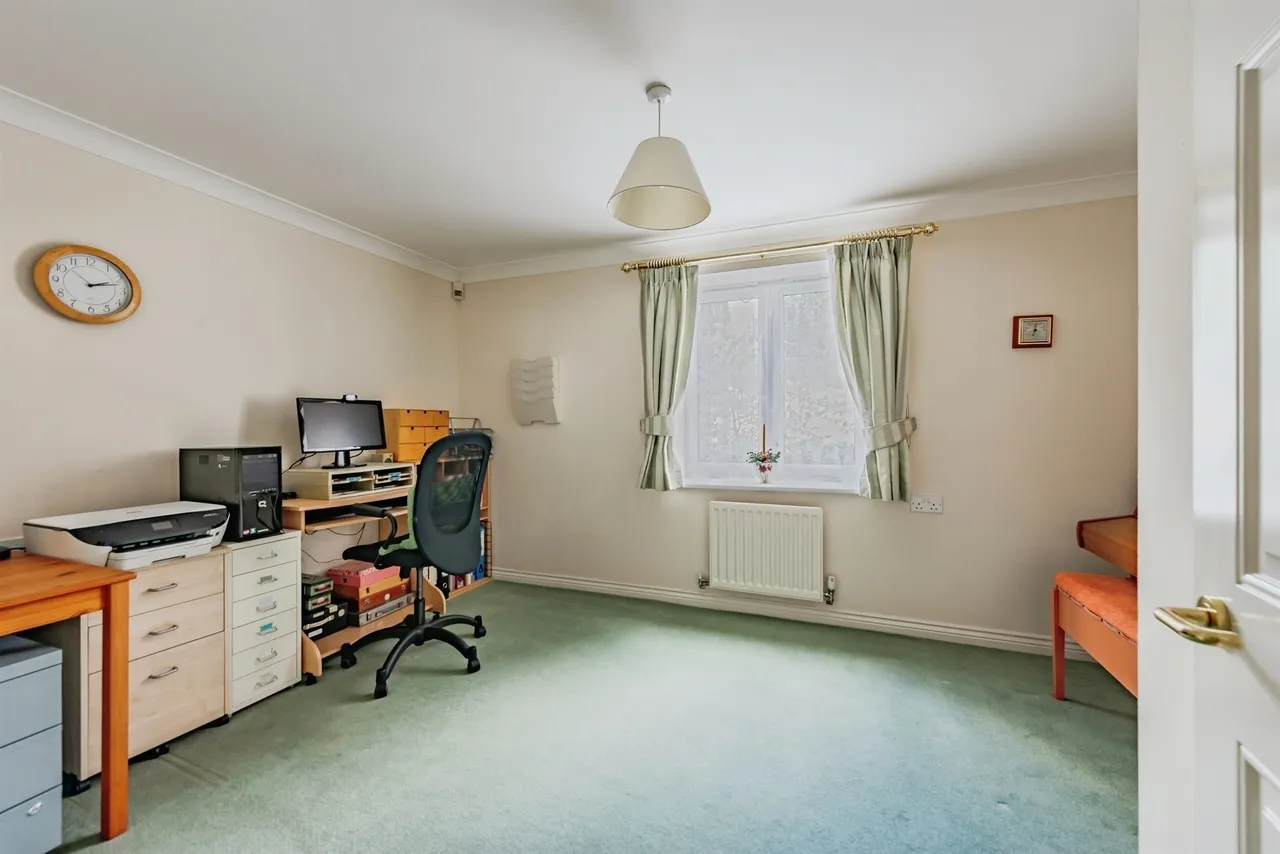 Ladbroke Road, Redhill, RH1, photo 9
